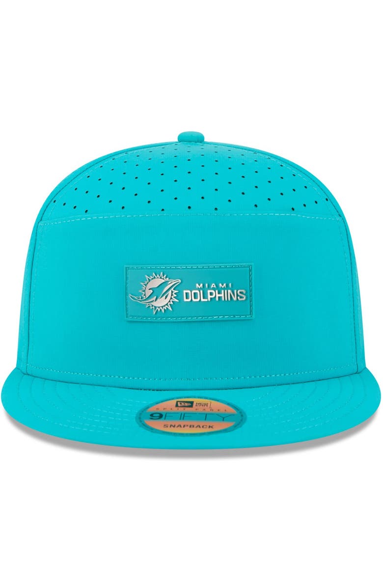 Men's New Era Aqua Miami Dolphins 2025 Sideline  Split Panel 9FIFTY Snapback Hat, Alternate, color, Aqua