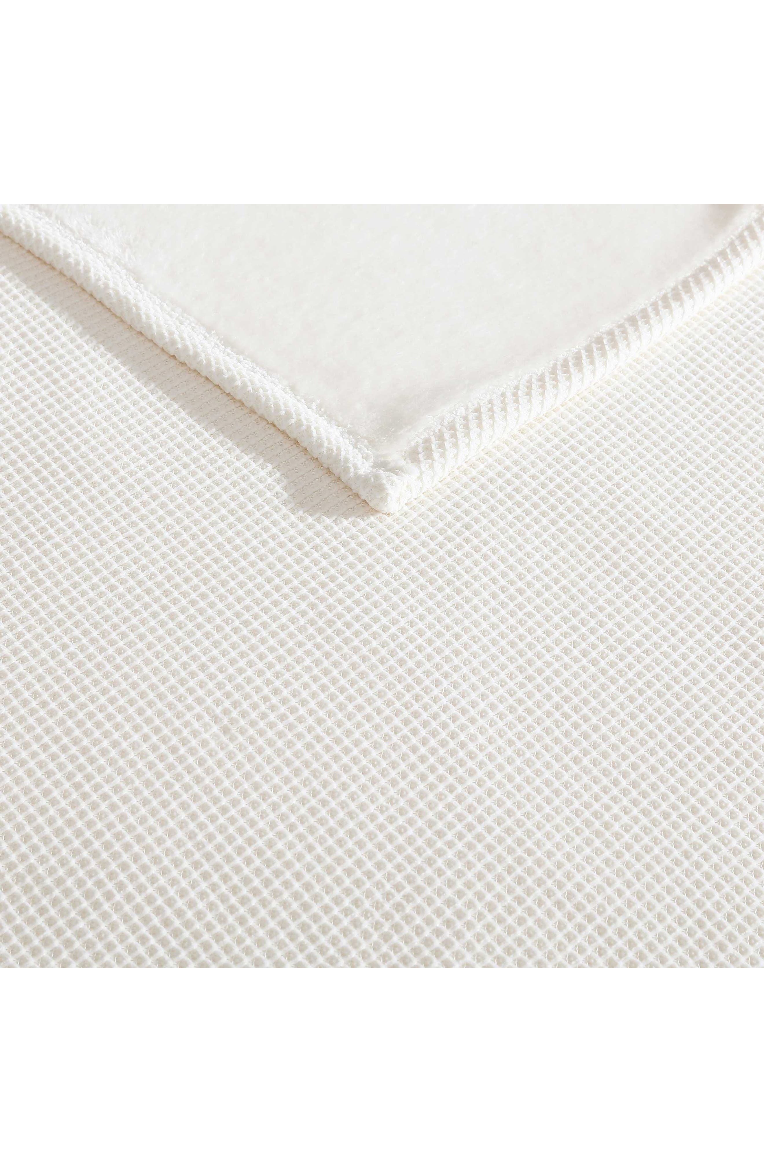 Vera Wang Chenille Jacquard Plush Throw Blanket | Nordstromrack