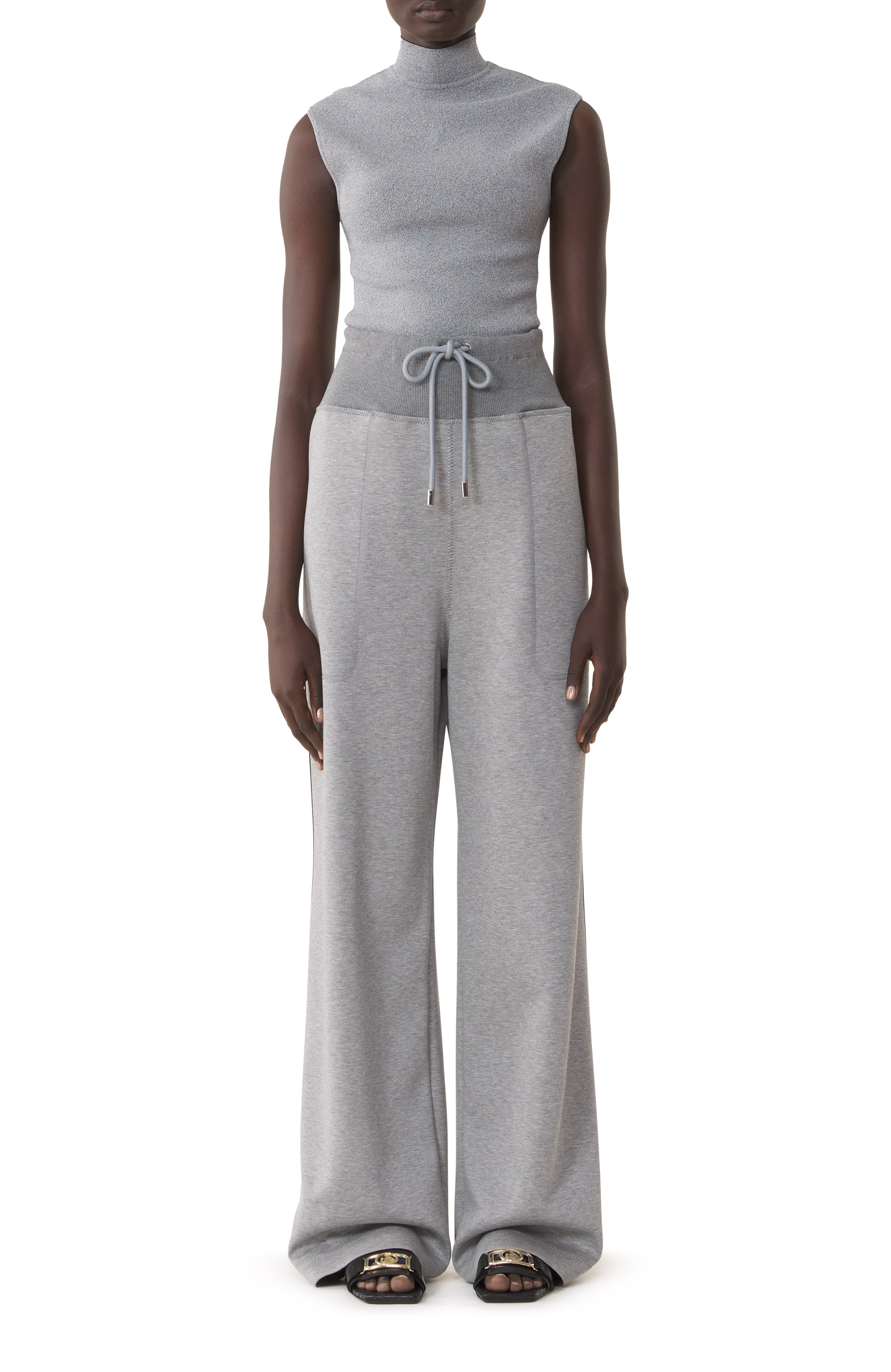 selected Light Grey/Black