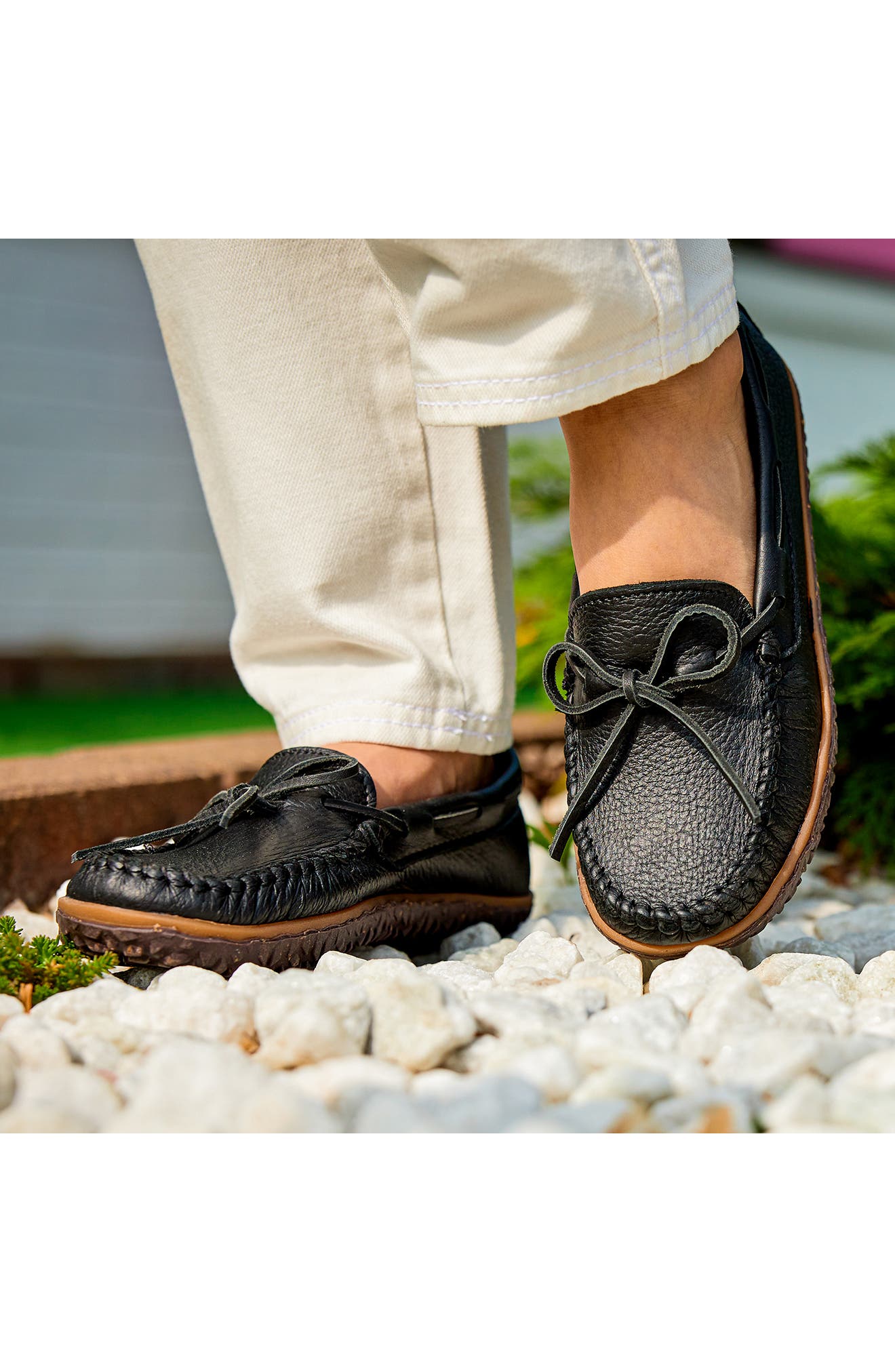 Minnetonka Deerskin Tread Slipper, Alternate, color, Black
