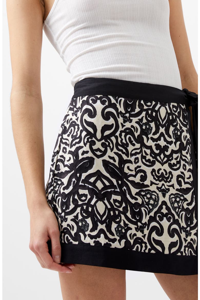 Cristyn Birdie Floral Jacquard Linen Miniskort, Alternate, color, 10-CLASSIC CREAM-BLACK