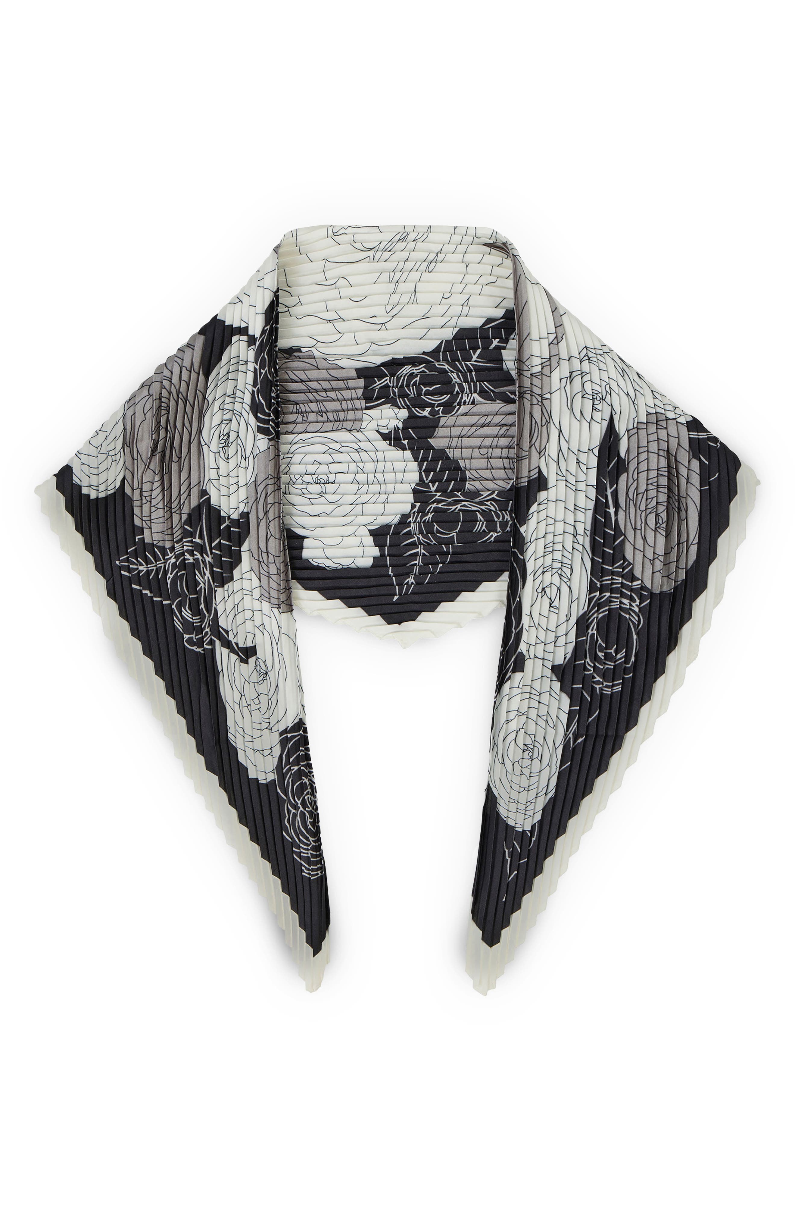 Crinkled Roses Bandana