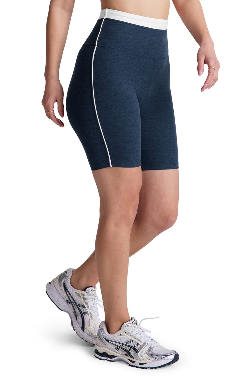 Beyond Yoga Spacedye Trophy Bike Shorts, Alternate, color, Nocturnal Navy/Cloud