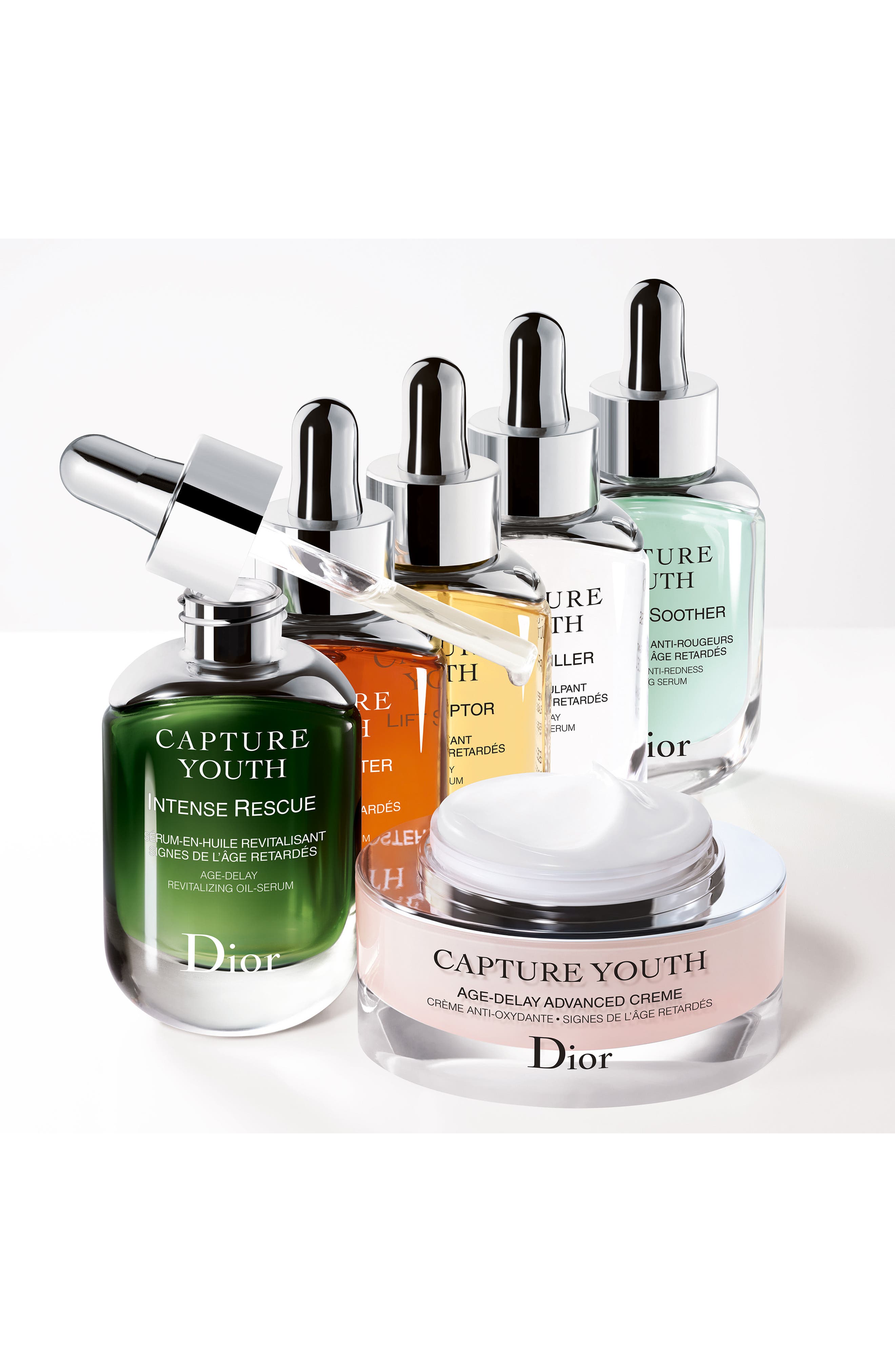 Capture Youth Matte Maximizer Age-Delay Mattifying Serum (Women