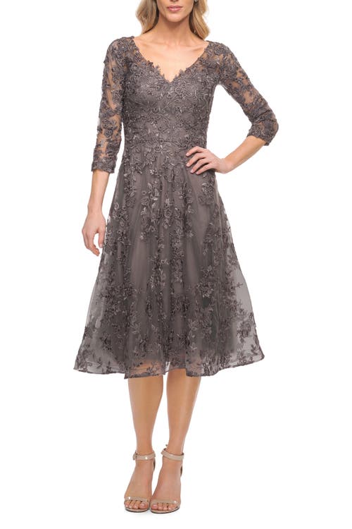LA FEMME LA FEMME TEA LENGTH LACE EVENING DRESS WITH SLEEVES