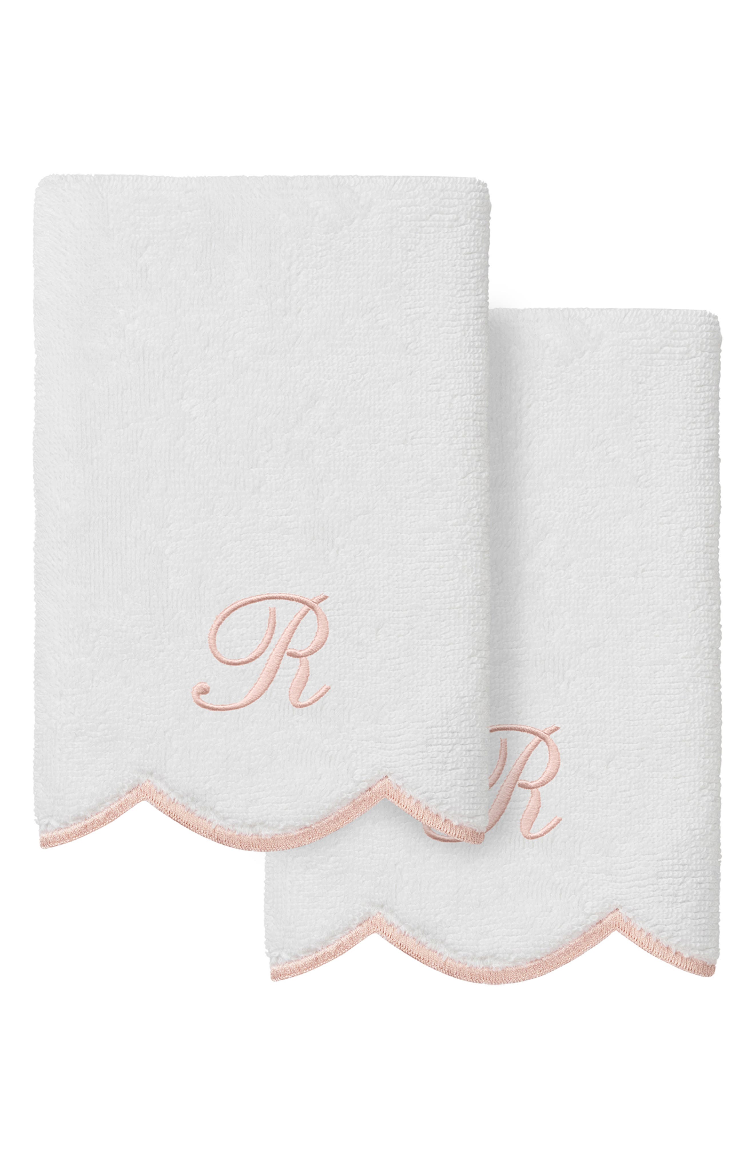 Scallop Set of 2 Monogram Fingertip Towels