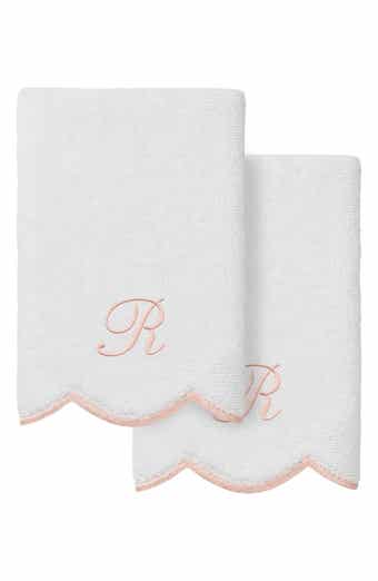 Scallop Set of 2 Monogram Fingertip Towels