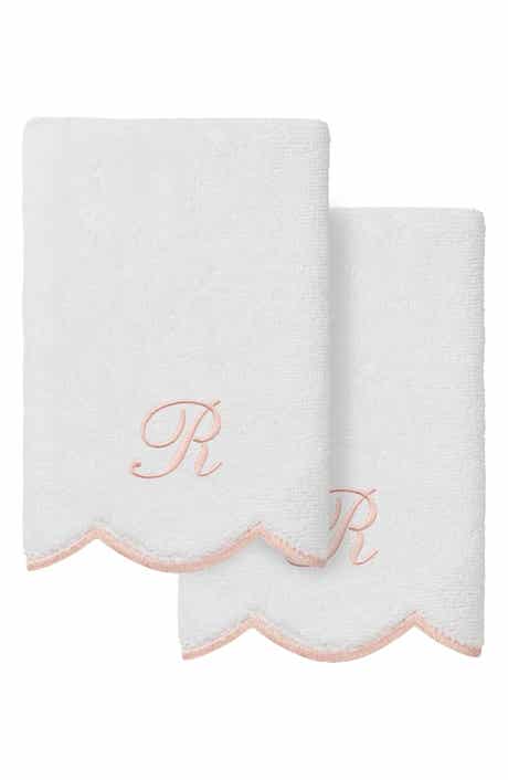 Scallop Set of 2 Monogram Fingertip Towels