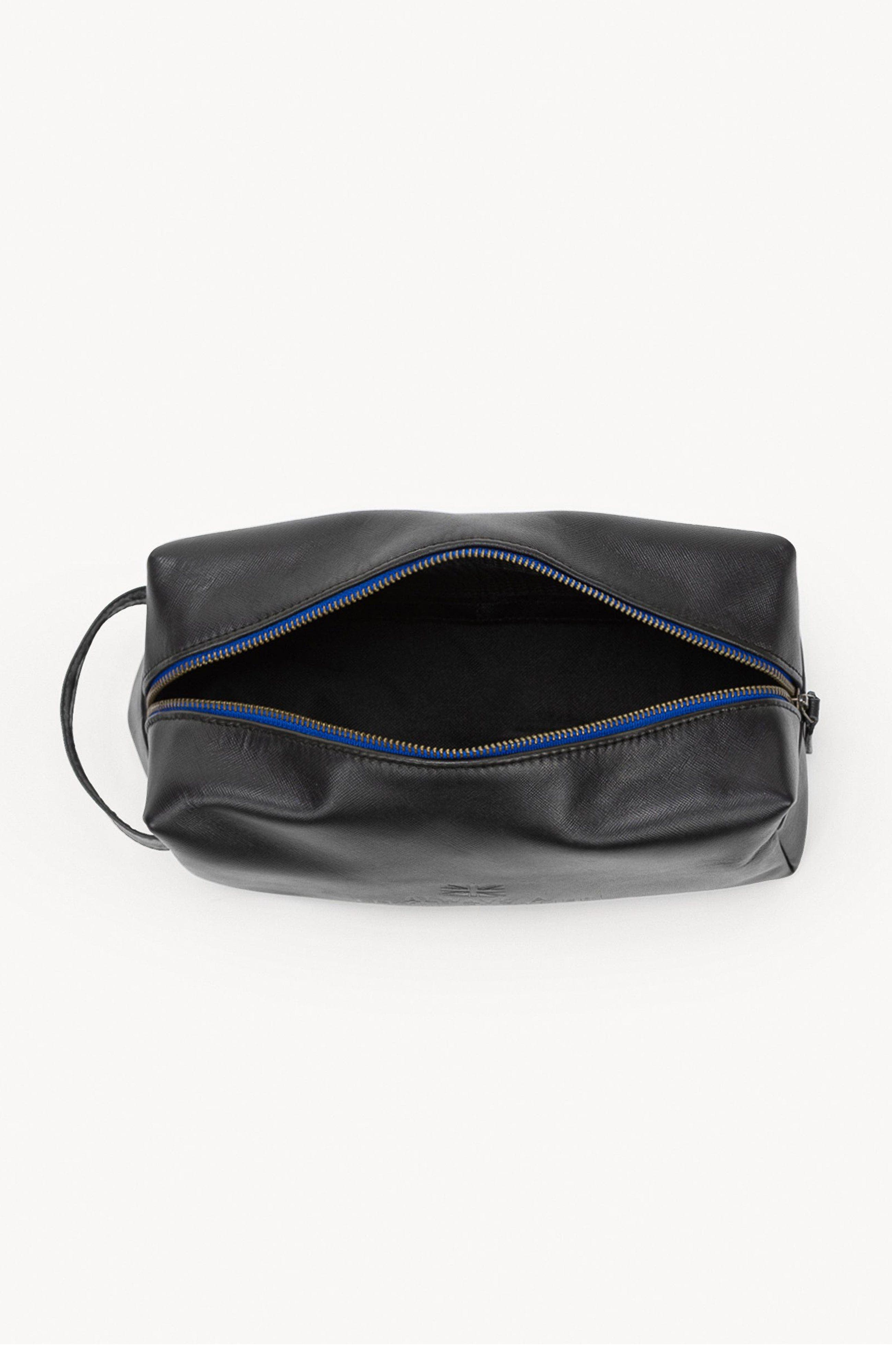 Deux Mains Iron Tight Toiletry Bag, Alternate, color, 