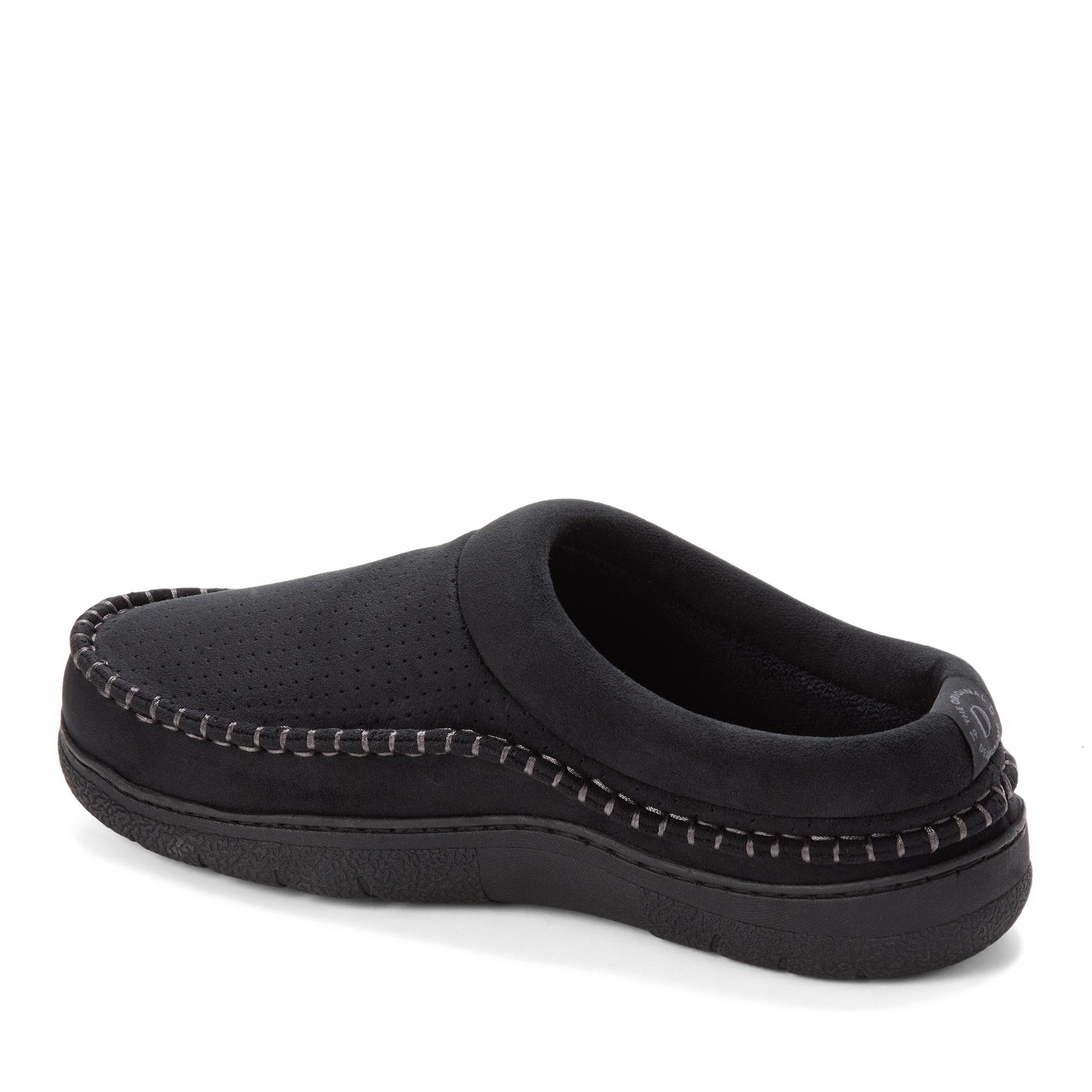 DEARFOAMS Thompson Moccasin Toe Clog Slipper, Alternate, color, Black Solid