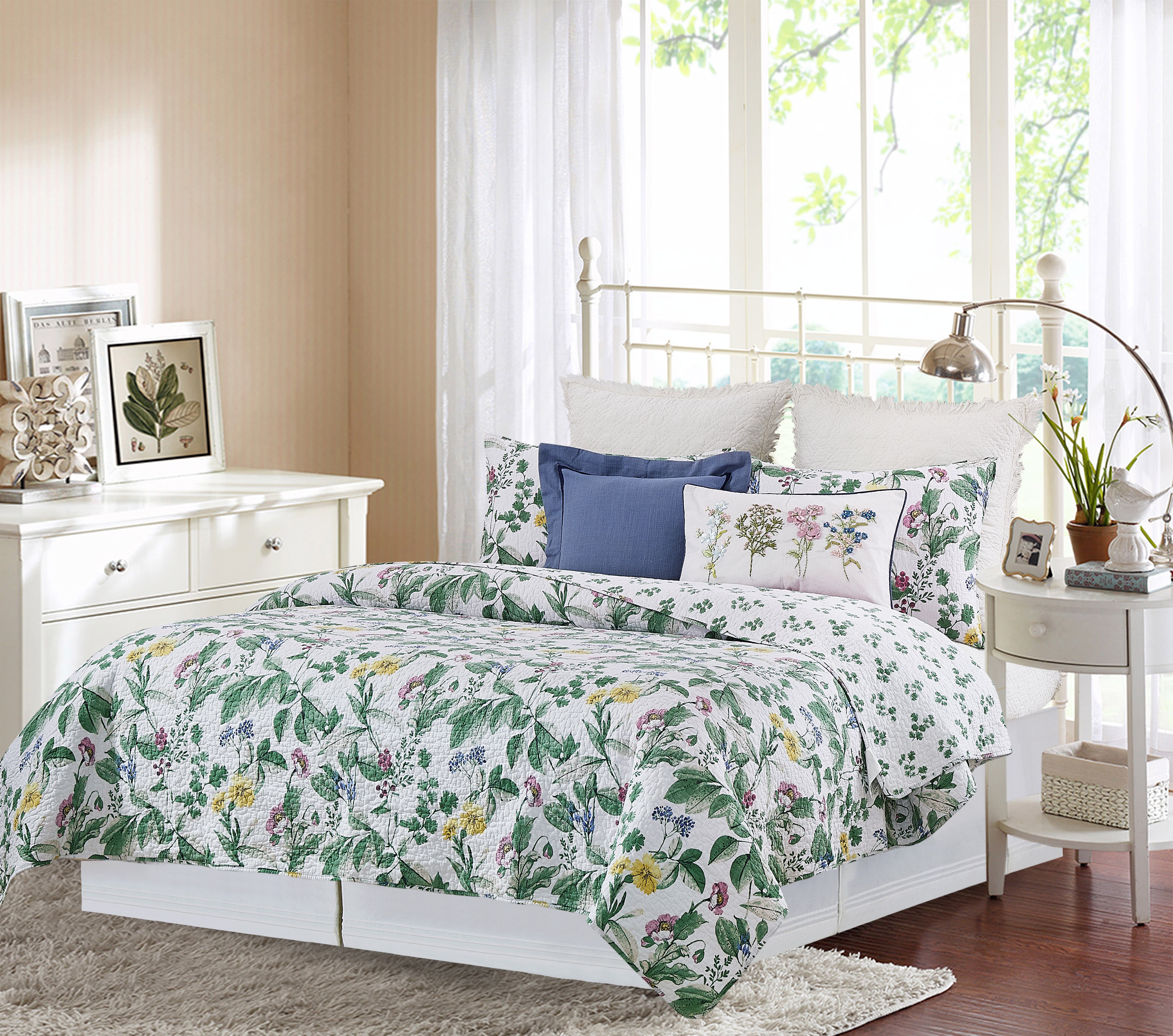C & F Home C&f Home Marcy Blooms Bedding Quilt Set In Green