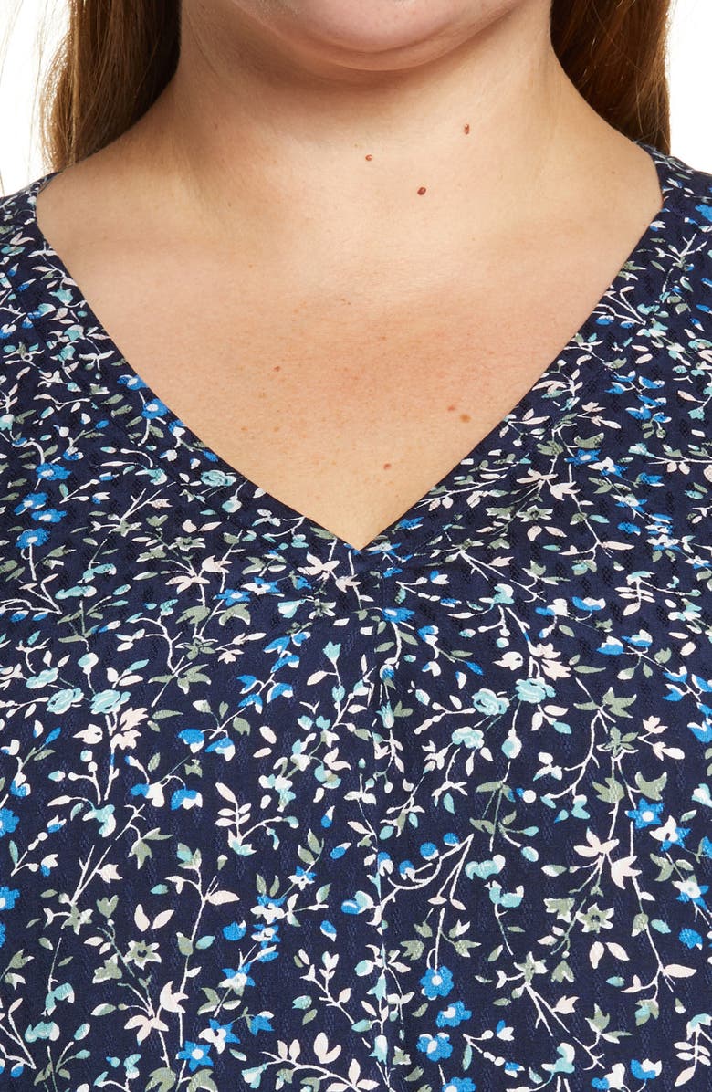 Caslon<sup>®</sup> Dobby Print Flutter Sleeve Top, Alternate, color, 