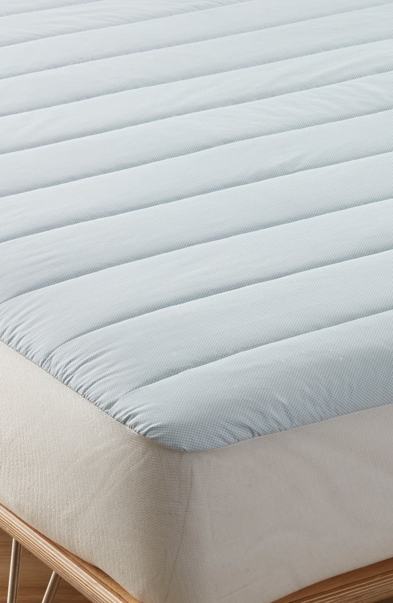 Nordstrom Cooling Down Alternative Mattress Pad, Main, color, 