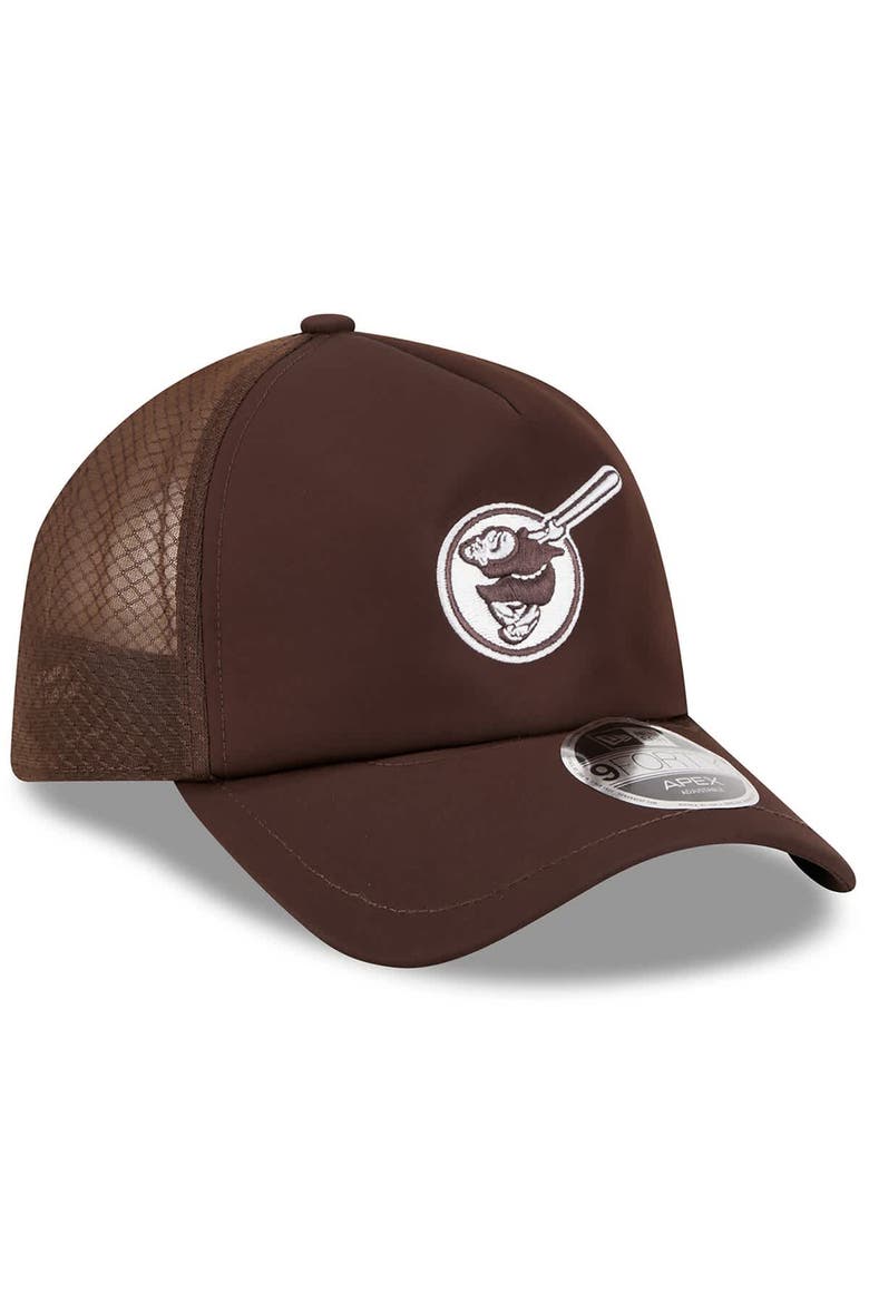 Men's New Era Brown San Diego Padres 2026 Batting Practice Alternate Apex 9FORTY Adjustable Hat, Alternate, color, Brown