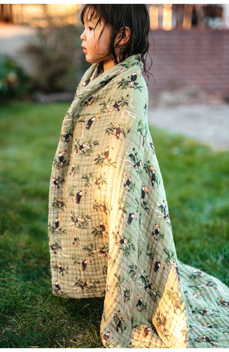 Milkbarn Beach Towel, Alternate, color, Picnic