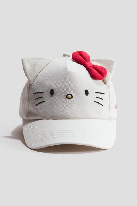 Appliquéd Cap