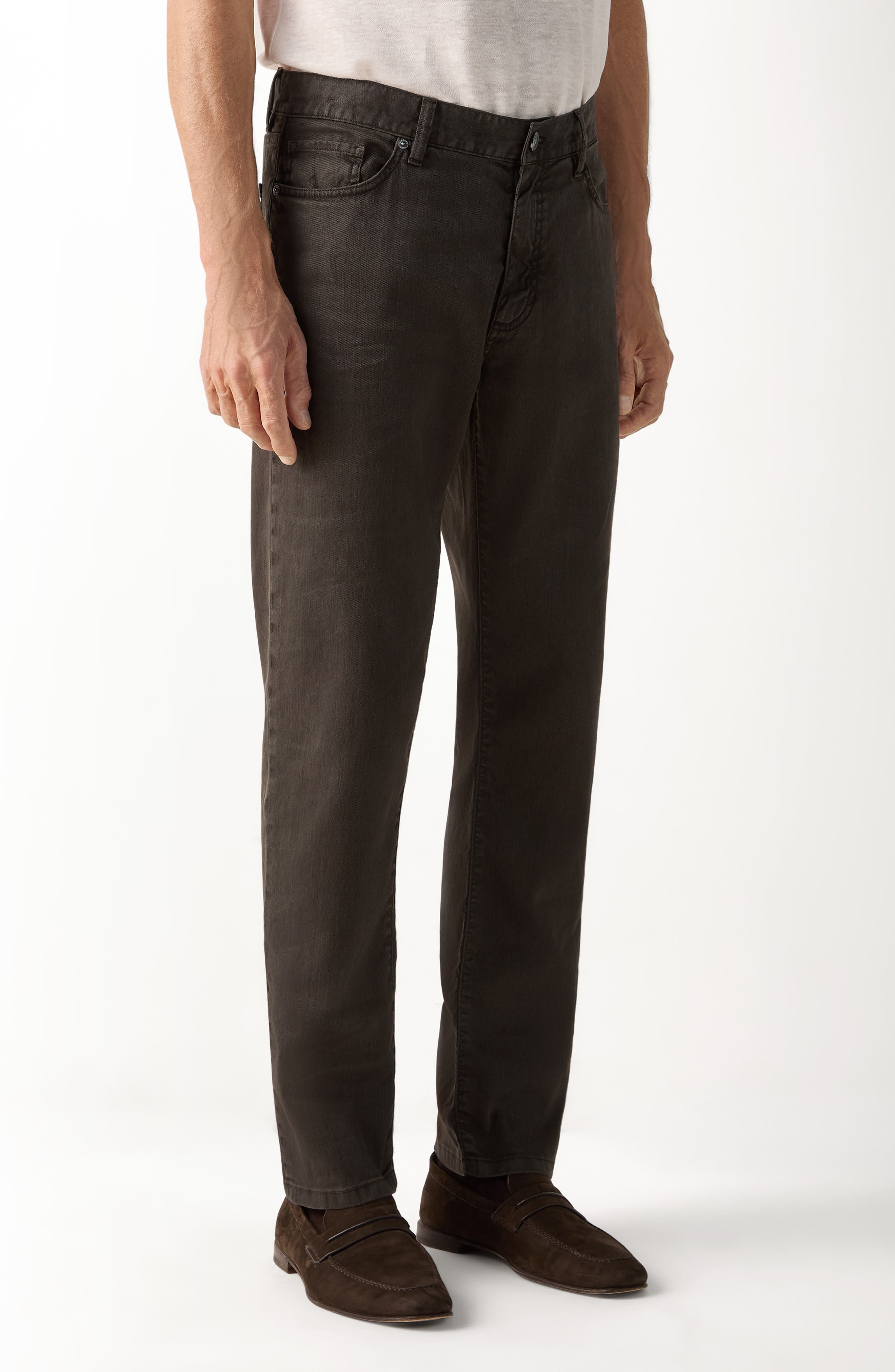 DARK BROWN