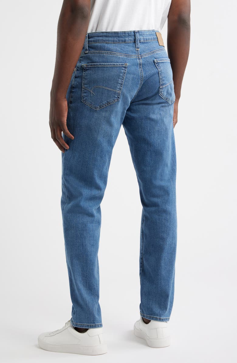 Mavi Jeans Steve Athletic Slim Fit Jeans, Alternate, color, Mid Shaded Williamsburg