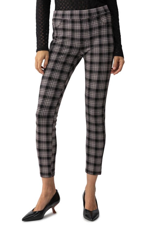 Runway Pattern Leggings