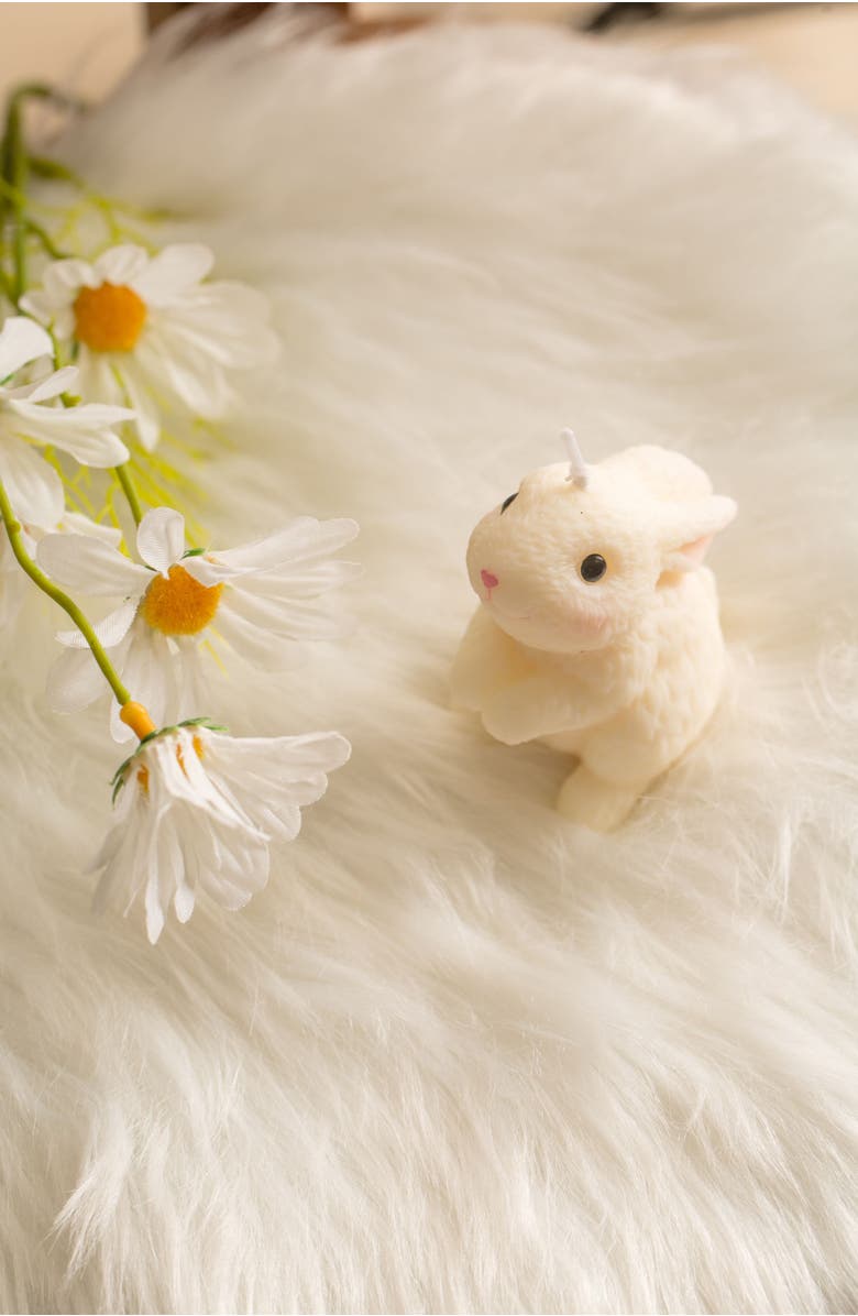 Southlake gifts Blushing Bunny Candle, Alternate, color, Looking Up