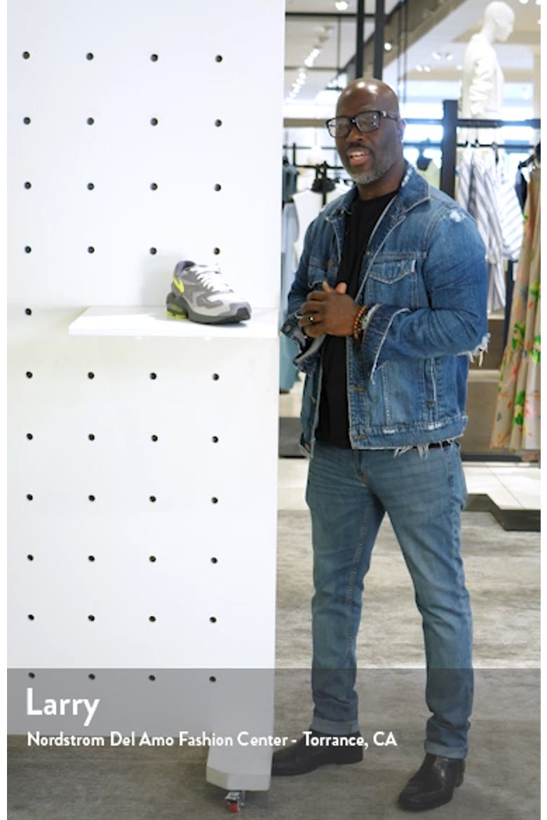 Air Max2 Light SD Sneaker video