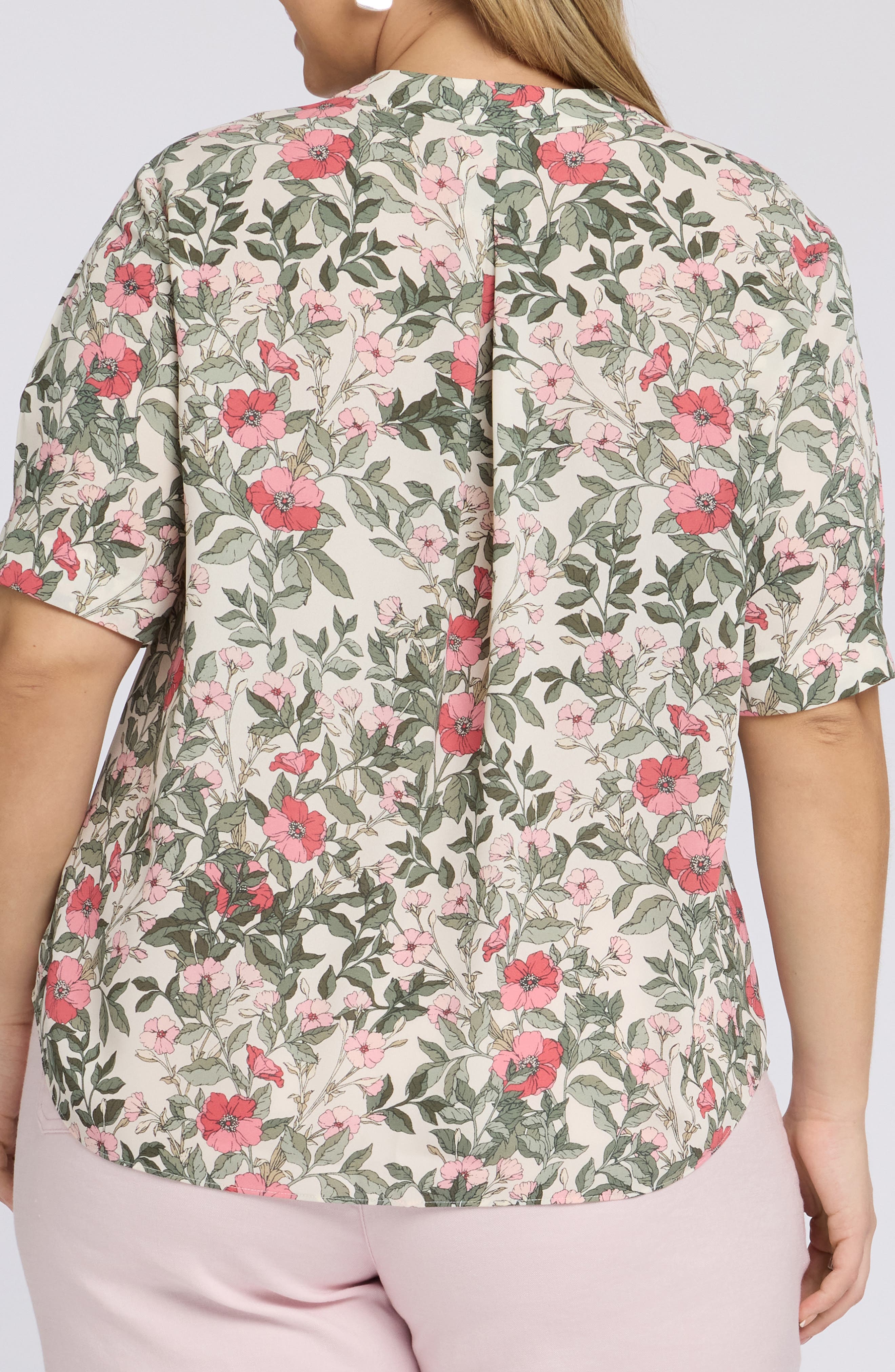 Charming Floral Top - image 4