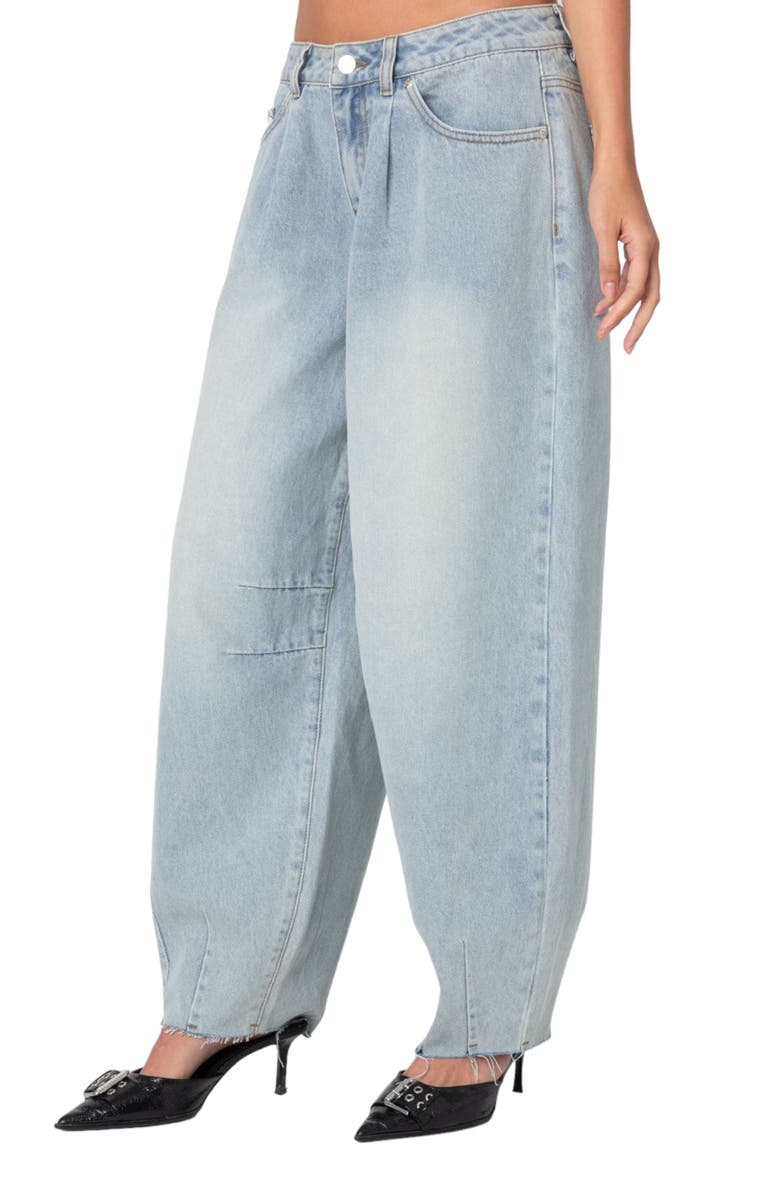 EDIKTED Baggy Low Rise Raw Hem Balloon Leg Jeans, Alternate, color, 