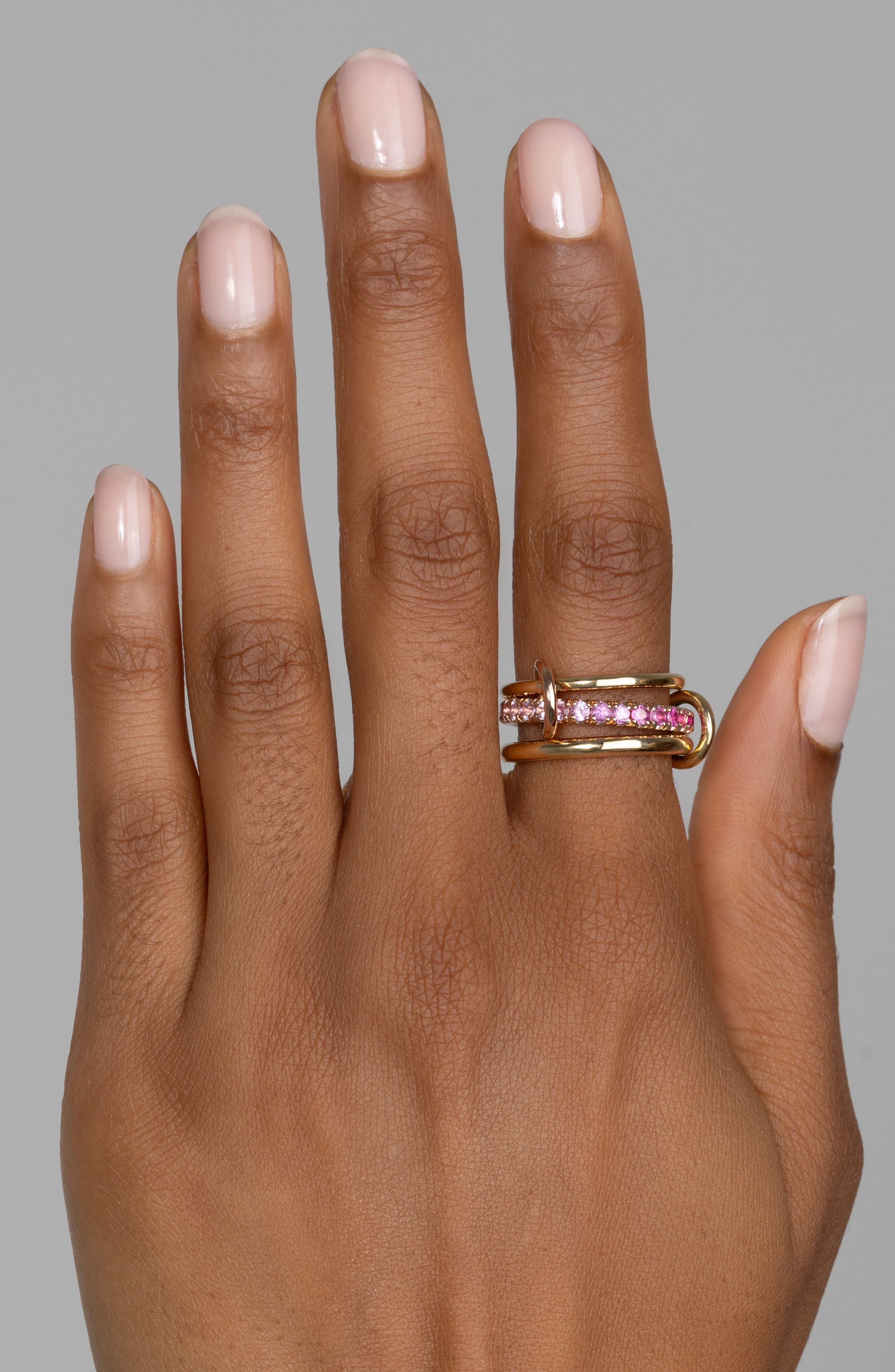 Spinelli Kilcollin Petunia Ombré Pink Sapphire Linked Ring (Women ...