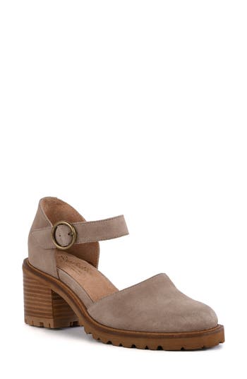 Seychelles Lock And Key Pump In Brown