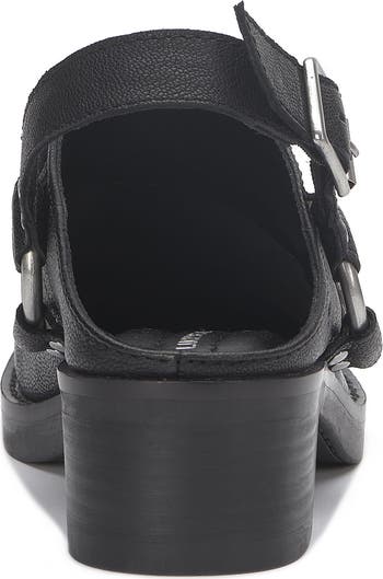 Kalv Studded Clog