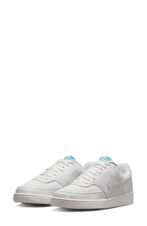 Court Vision Low Sneaker