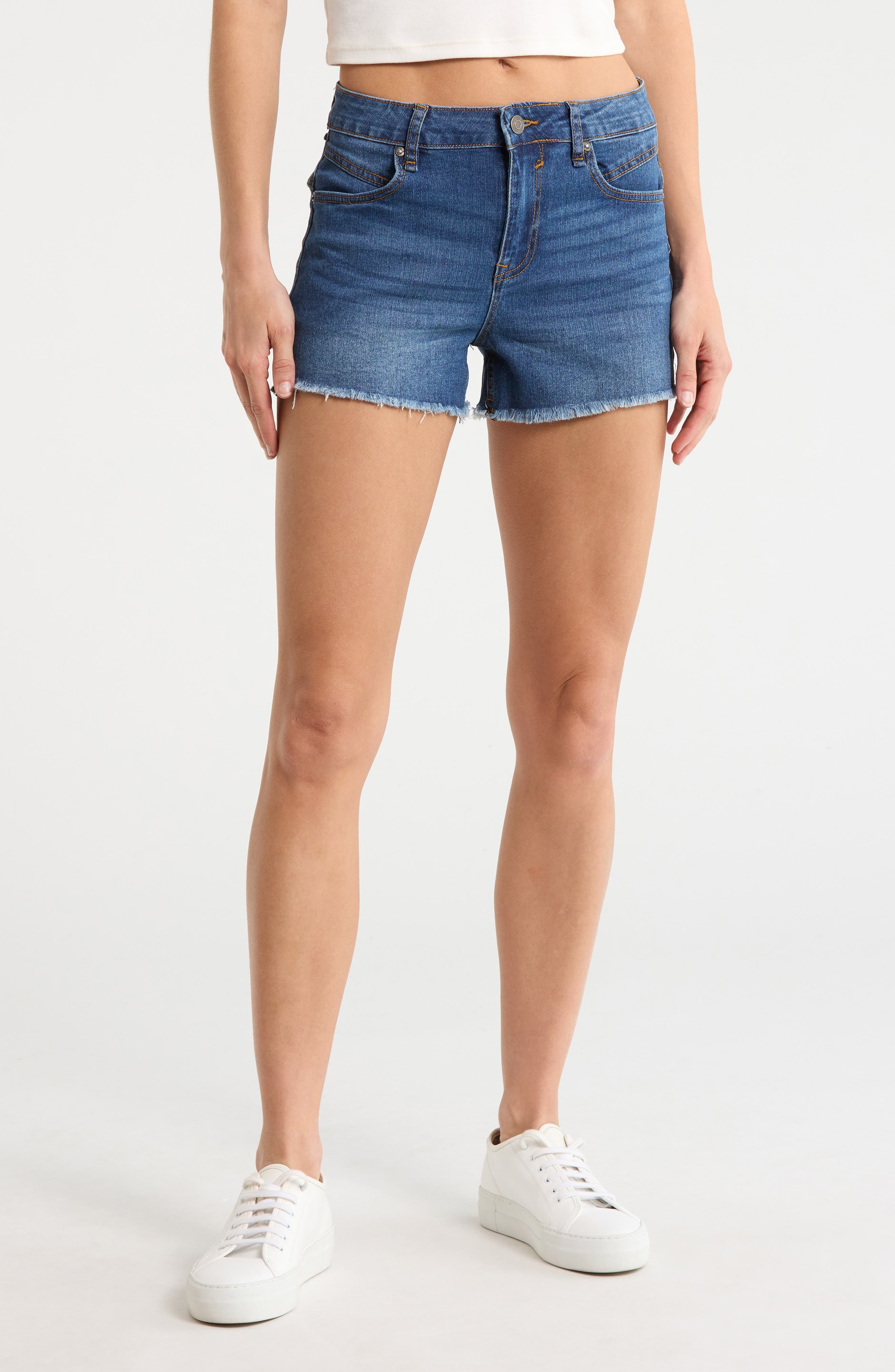 Vigoss Seam Detail Cutoff Shorts
