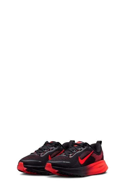 Kids' Vomero 18 Running Shoe