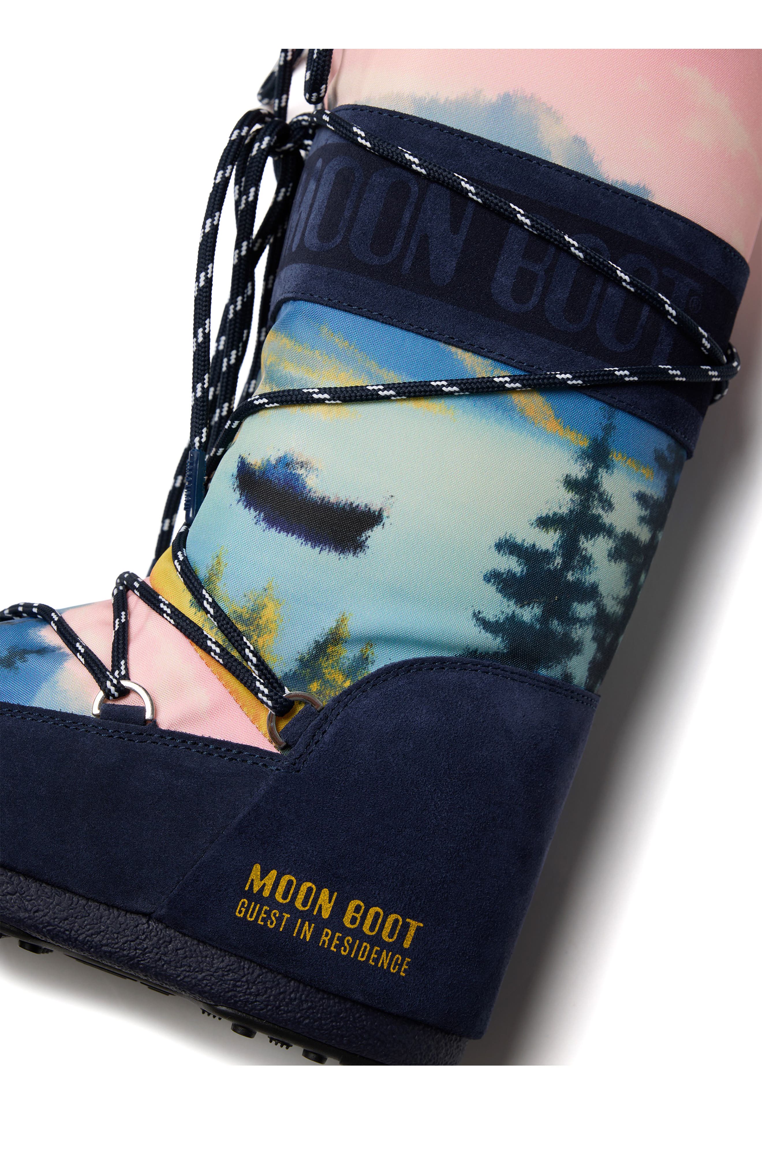 x Guest In Residence Icon High Postcard Boot - image 4