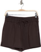 YOGALICIOUS Lux City Life 4-Inch Shorts