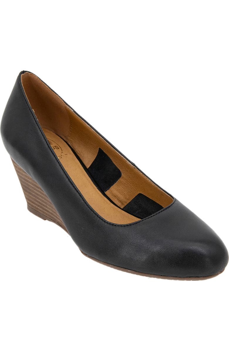 André Assous Khloe Featherweight Wedge Pump, Main, color,