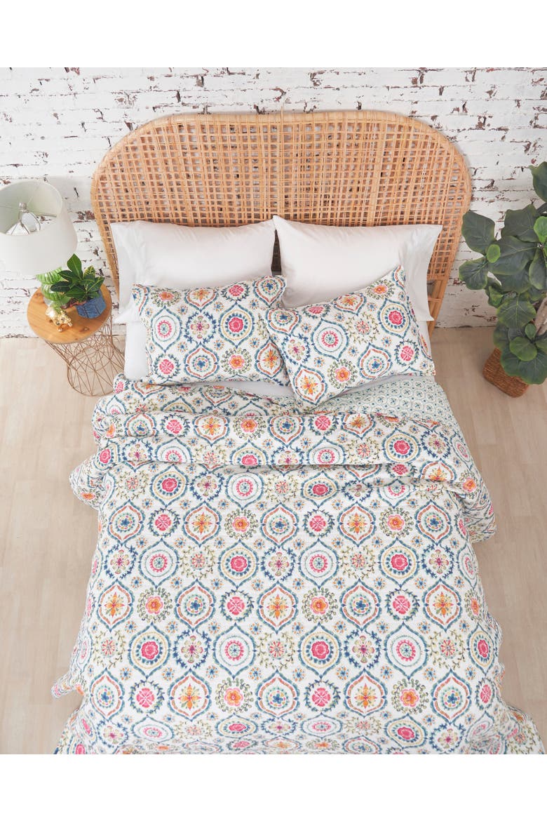 Fallon Quilt Bedding Collection, Alternate, color, White