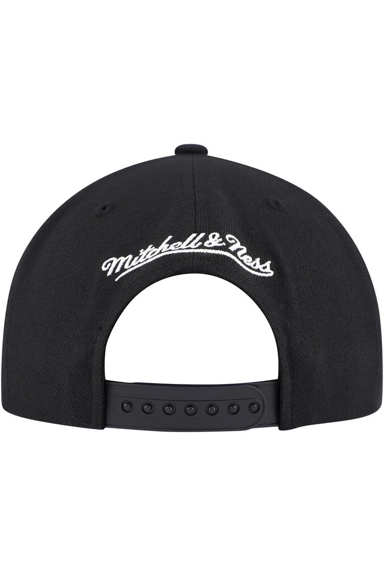Men's Mitchell & Ness Black Toronto Maple Leafs Core Team Script 2.0 Snapback Hat, Alternate, color, Black
