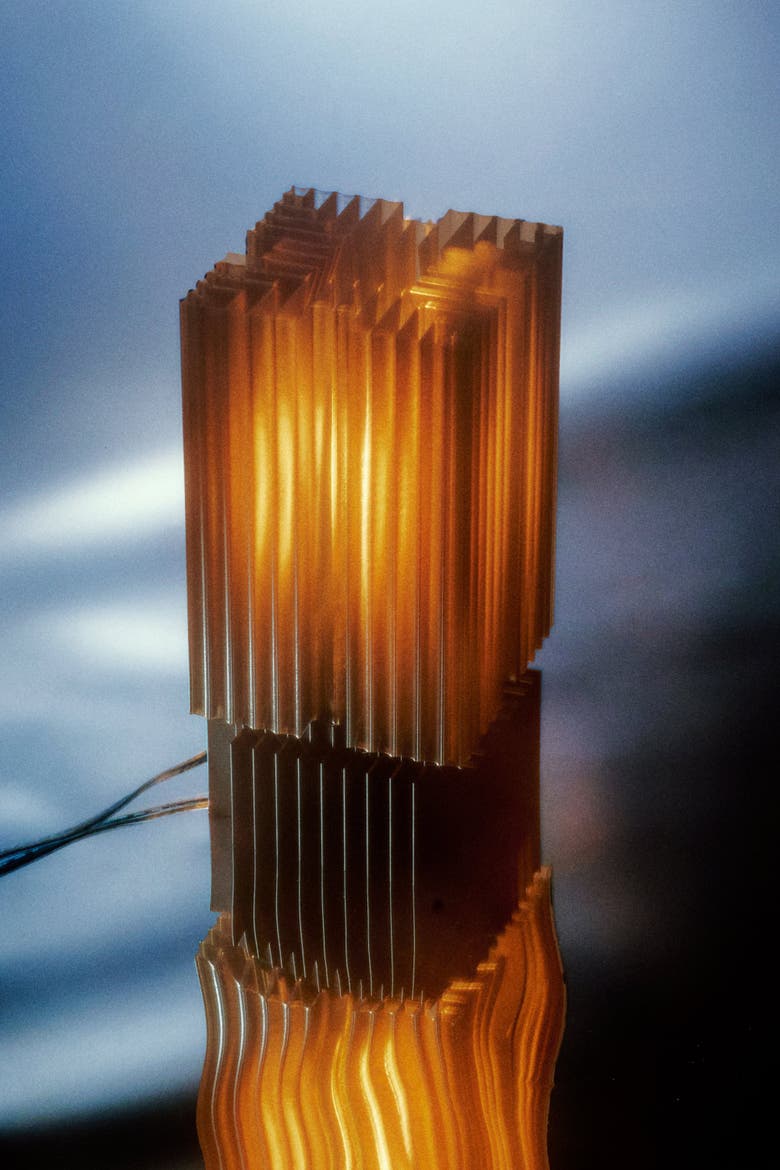 Brut Lamp, Alternate, color, Smoke