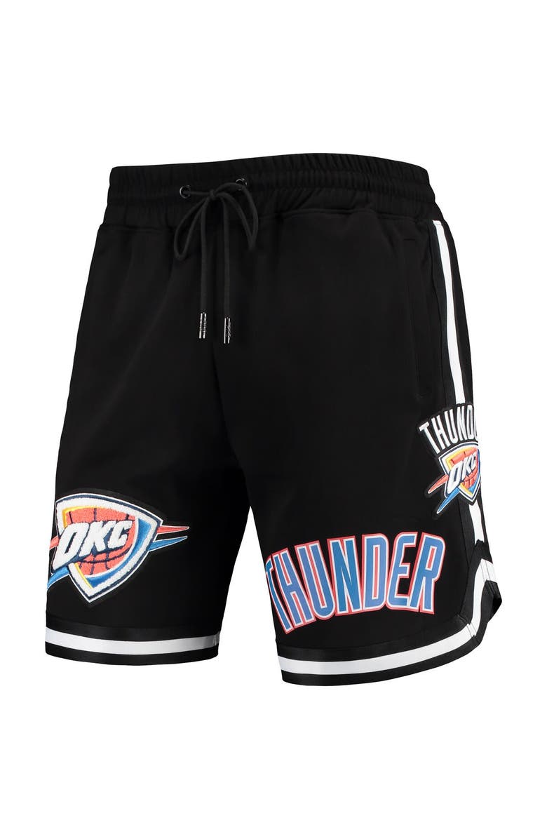 PRO STANDARD Men's Pro Standard Black Oklahoma City Thunder Chenille Shorts, Alternate, color, 