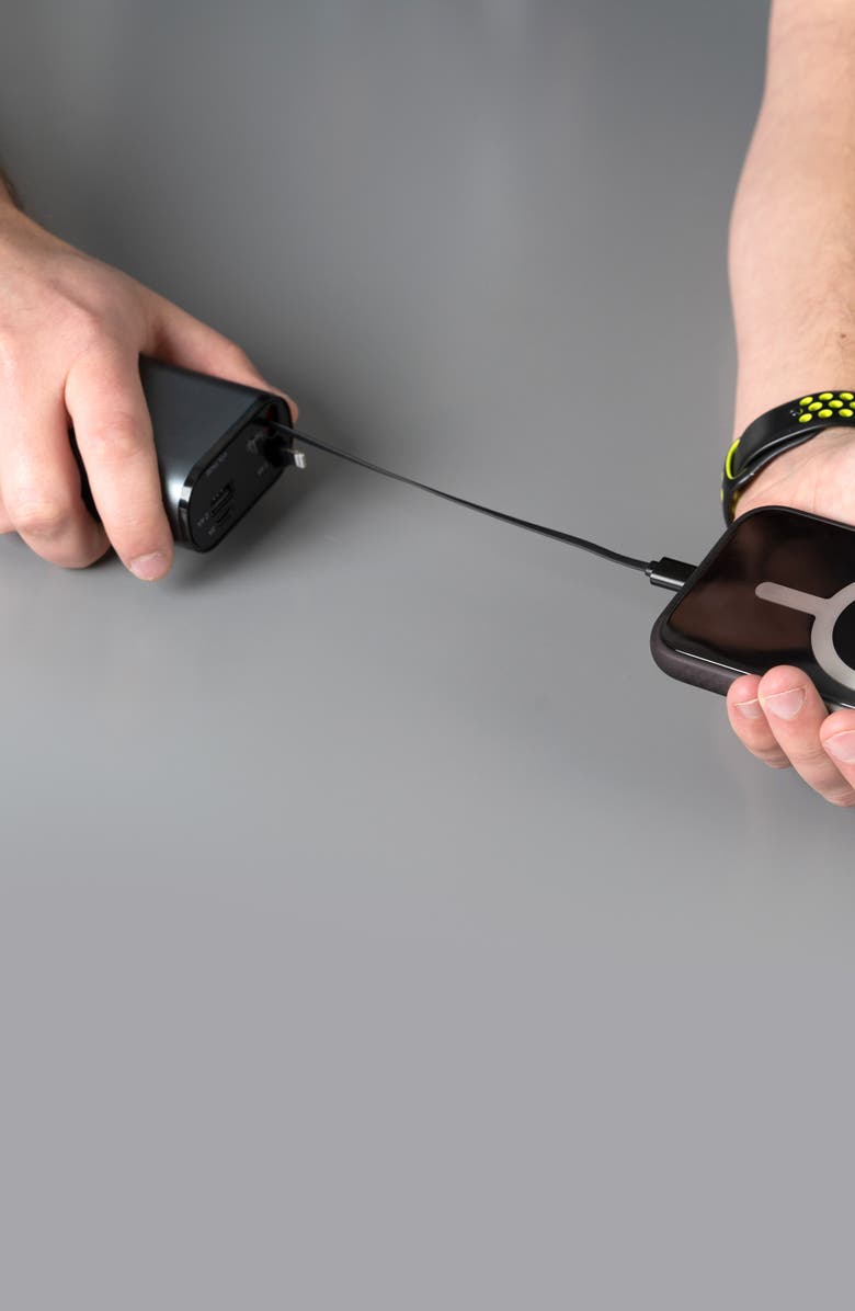 Moxyo Retractable Car Charging Cable, Alternate, color, Black