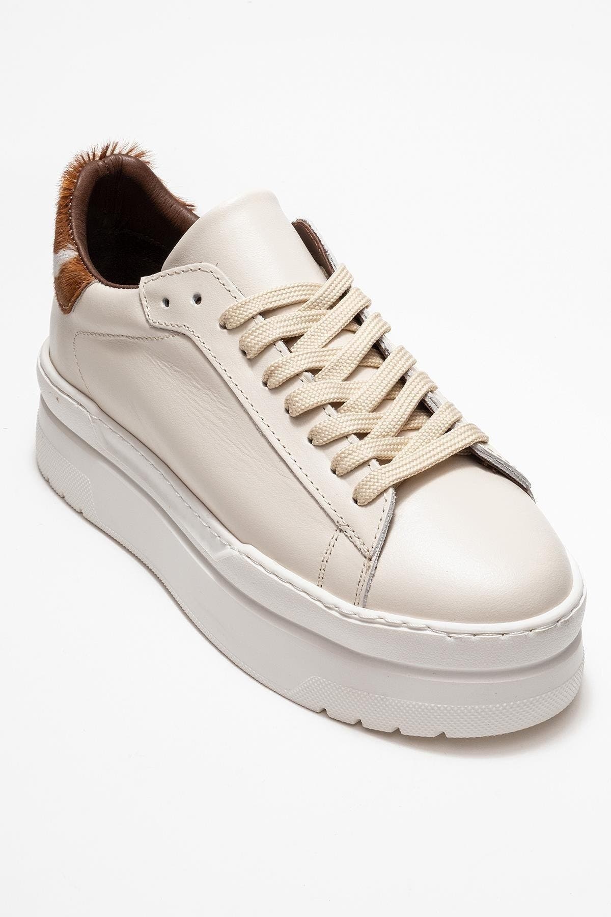 Forever & Always Shoes Anabel Leather Platform Sneakers in Beige Leather 
