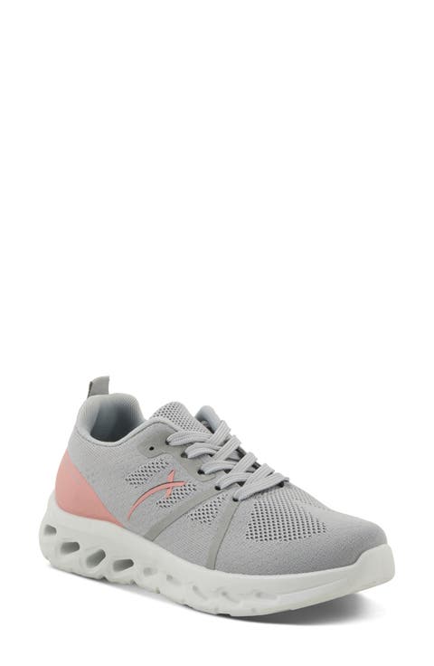 Rushing Low Top Sneaker (Women)