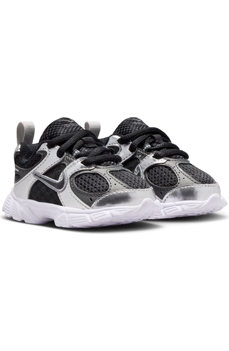 Nike Kids' V5 RNR Sneaker, Main, color, Black/ Black