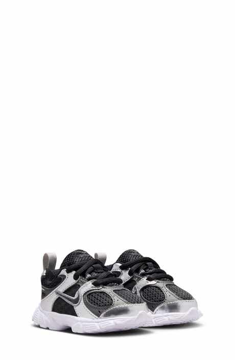 Nike Kids' V5 RNR Sneaker