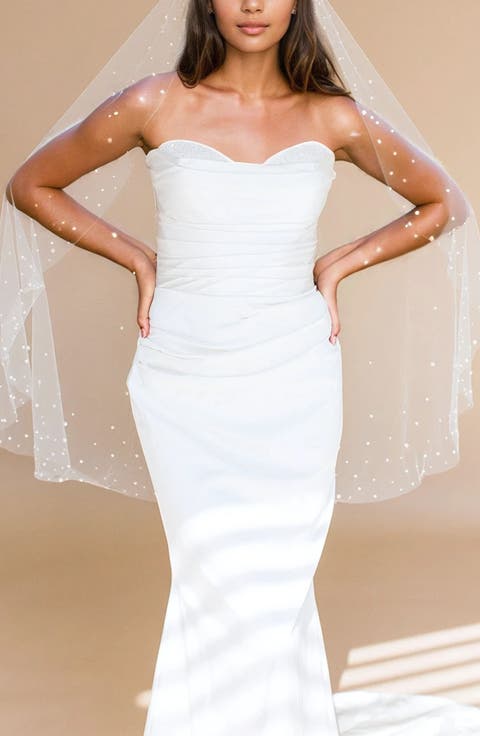 Verity Freshwater Pearl Edge Fingertip Veil