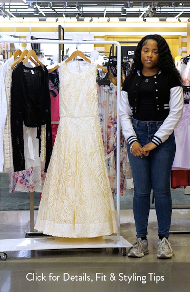 Lillemor Texture Sleeveless Maxi Dress, sales video thumbnail