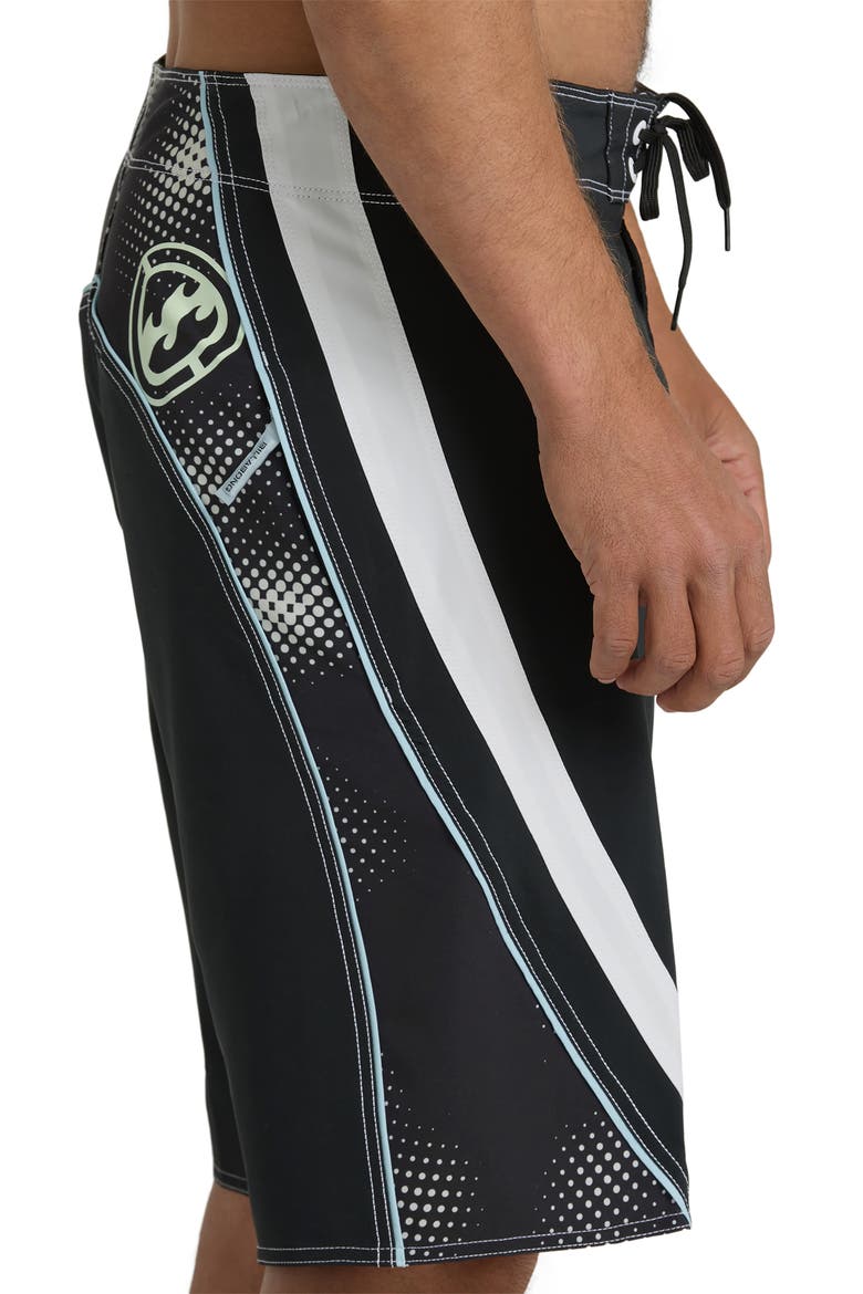 Fluid 2K Pro Board Shorts, Alternate, color, BLACK