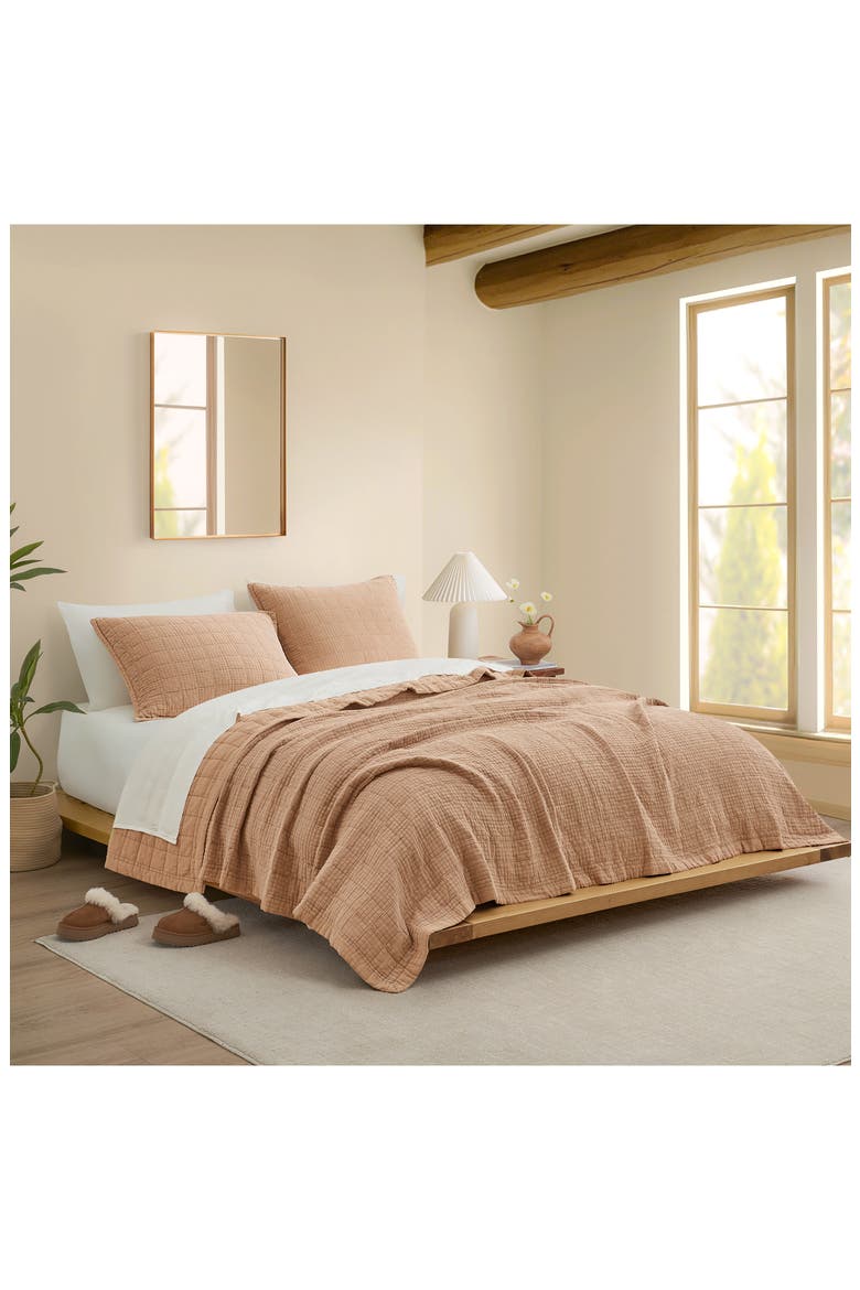 Campo Quilt & Pillow Sham Set, Alternate, color, SANDALWOOD