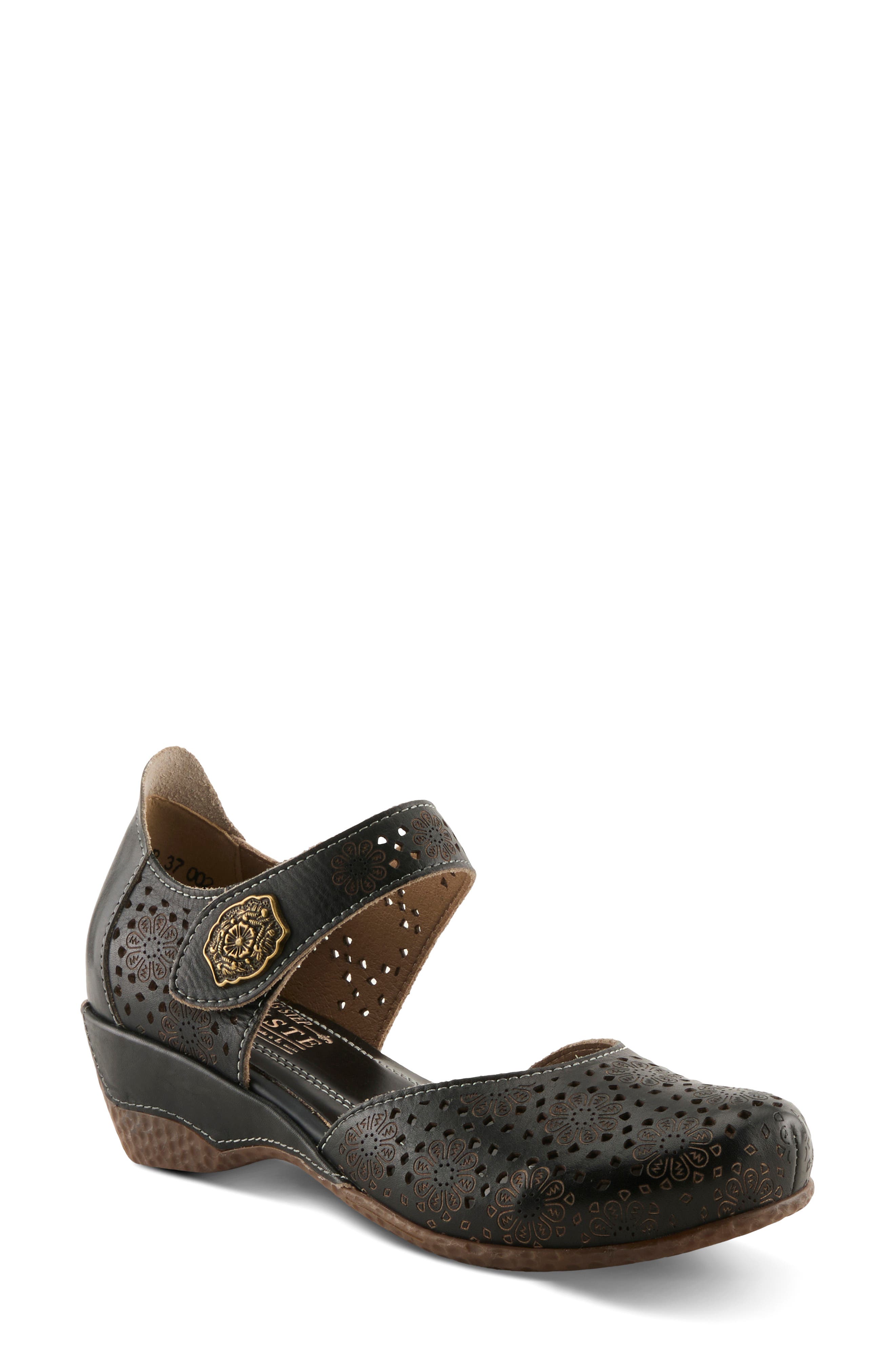 L'Artiste by Spring Step Americana Ankle Strap Clog, Main, color, Black